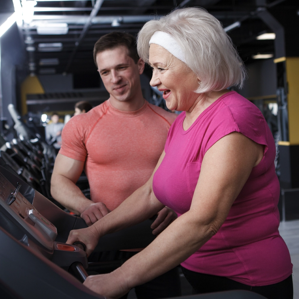 People training on the Gym